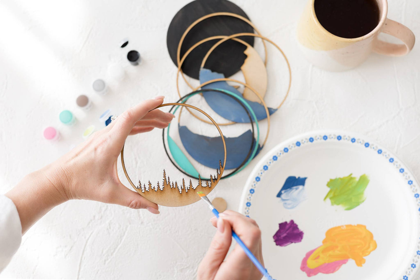 The Look Out Shadow Box - Wooden paint by layer kit